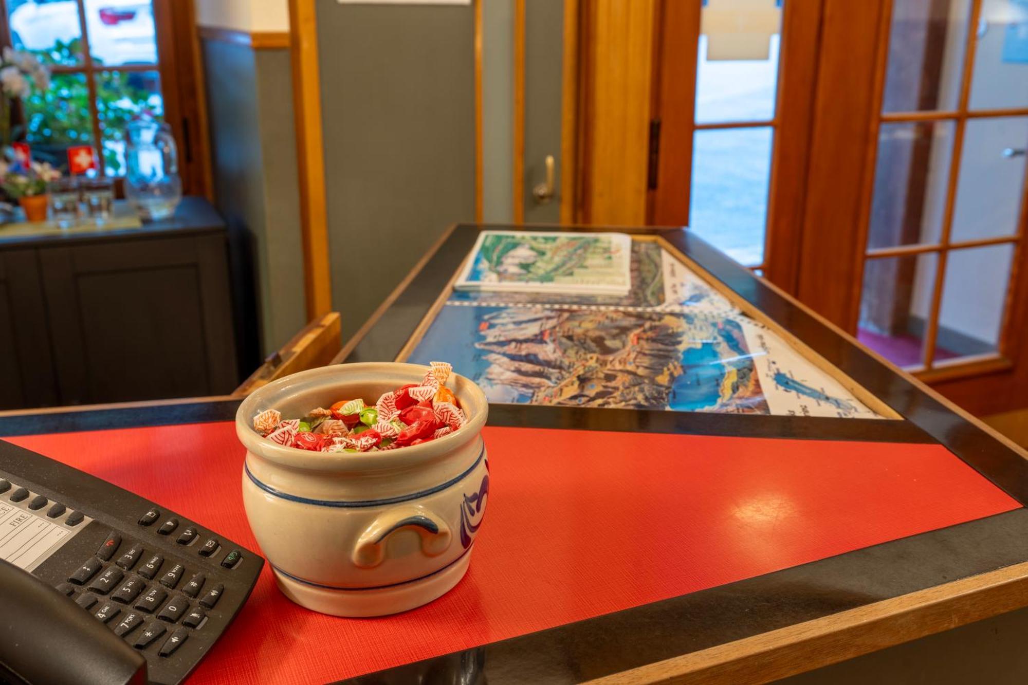 Hotel Staubbach Lauterbrunnen Ngoại thất bức ảnh