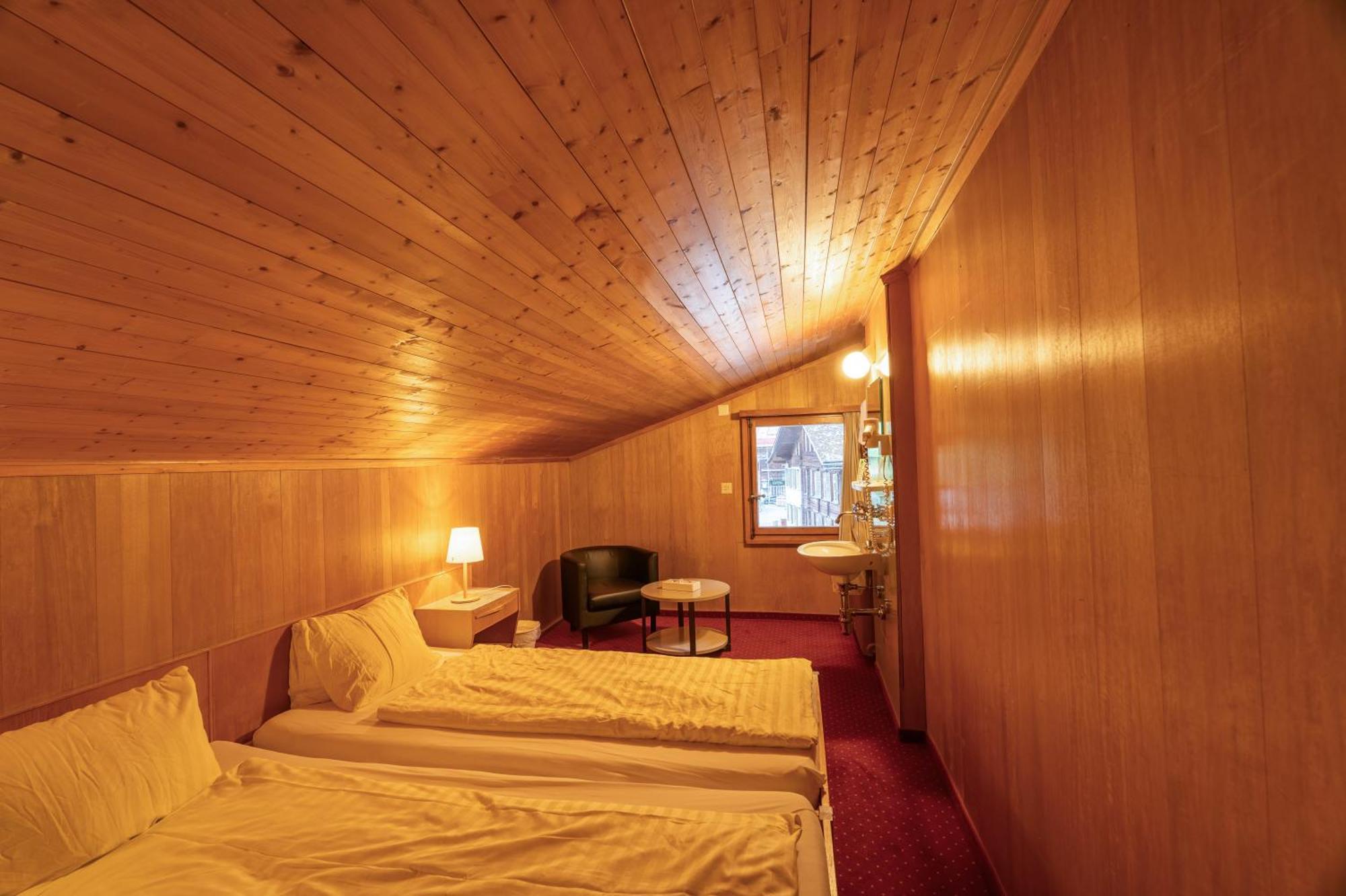Hotel Staubbach Lauterbrunnen Phòng bức ảnh