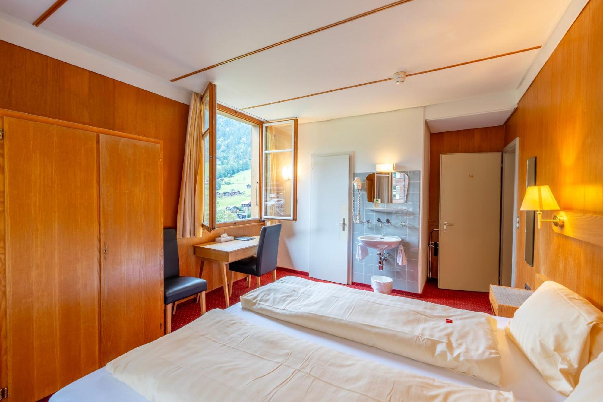 Hotel Staubbach Lauterbrunnen Ngoại thất bức ảnh