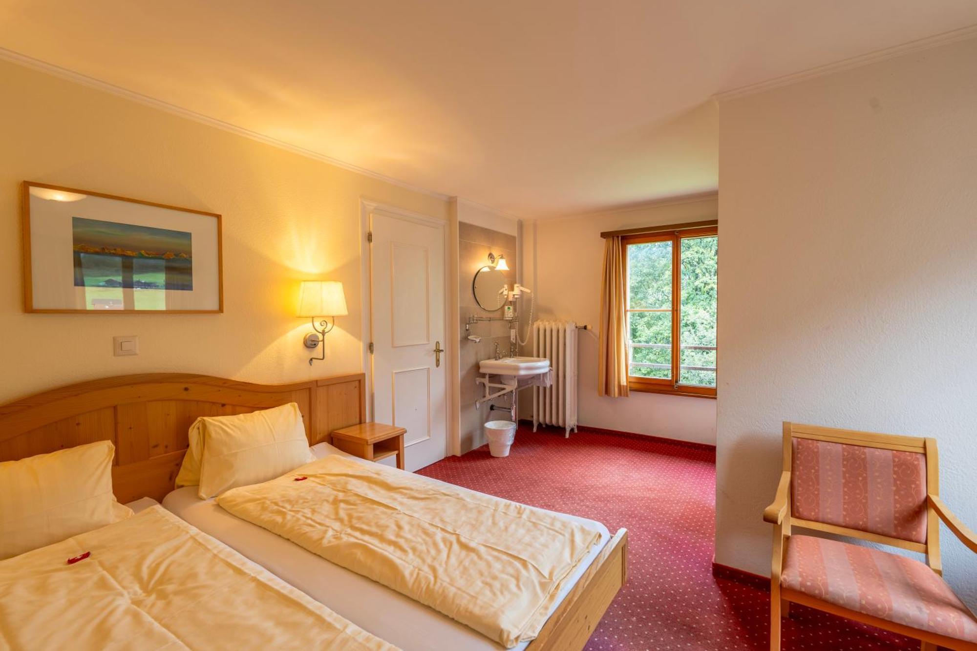 Hotel Staubbach Lauterbrunnen Ngoại thất bức ảnh