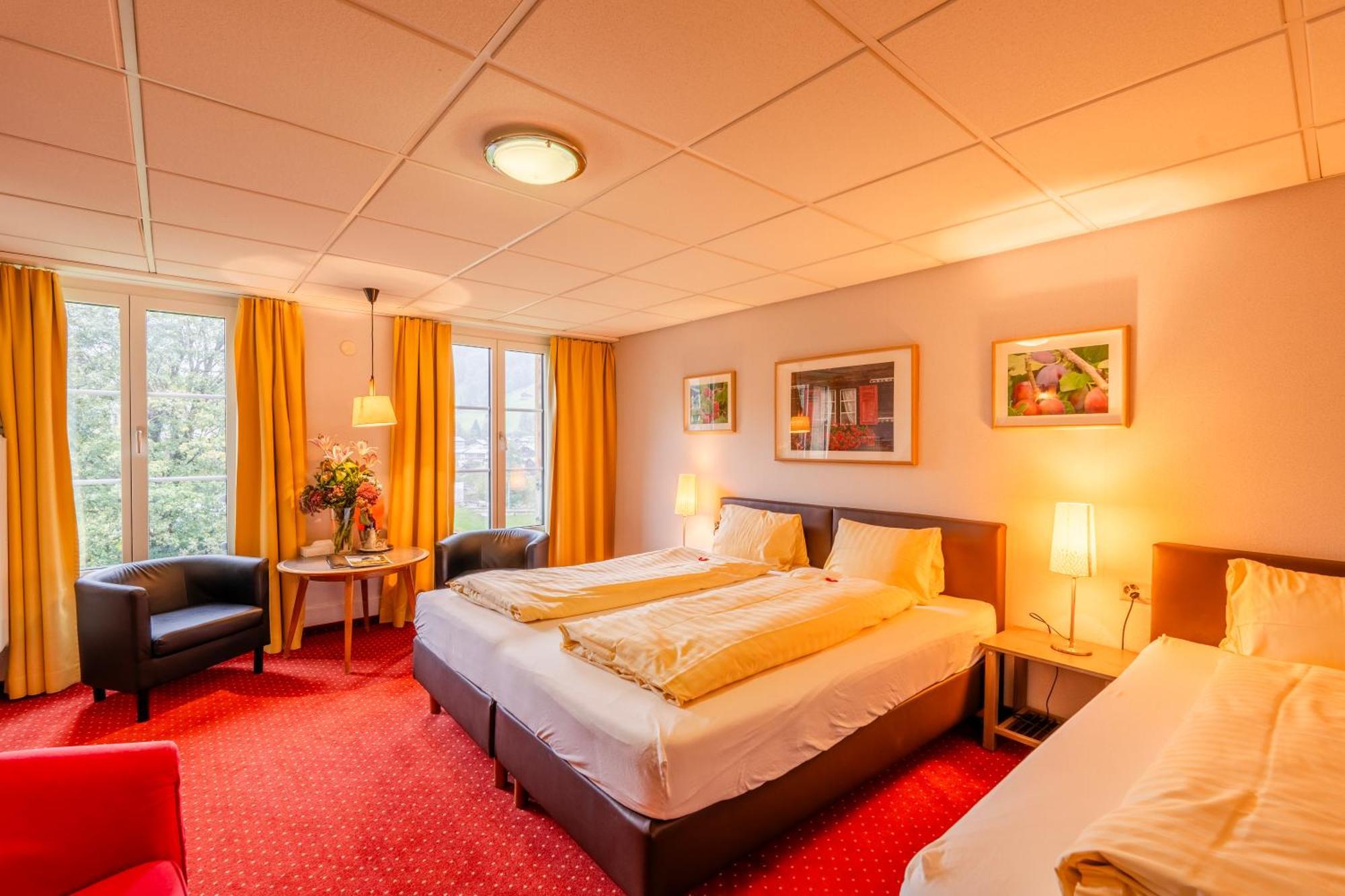 Hotel Staubbach Lauterbrunnen Ngoại thất bức ảnh