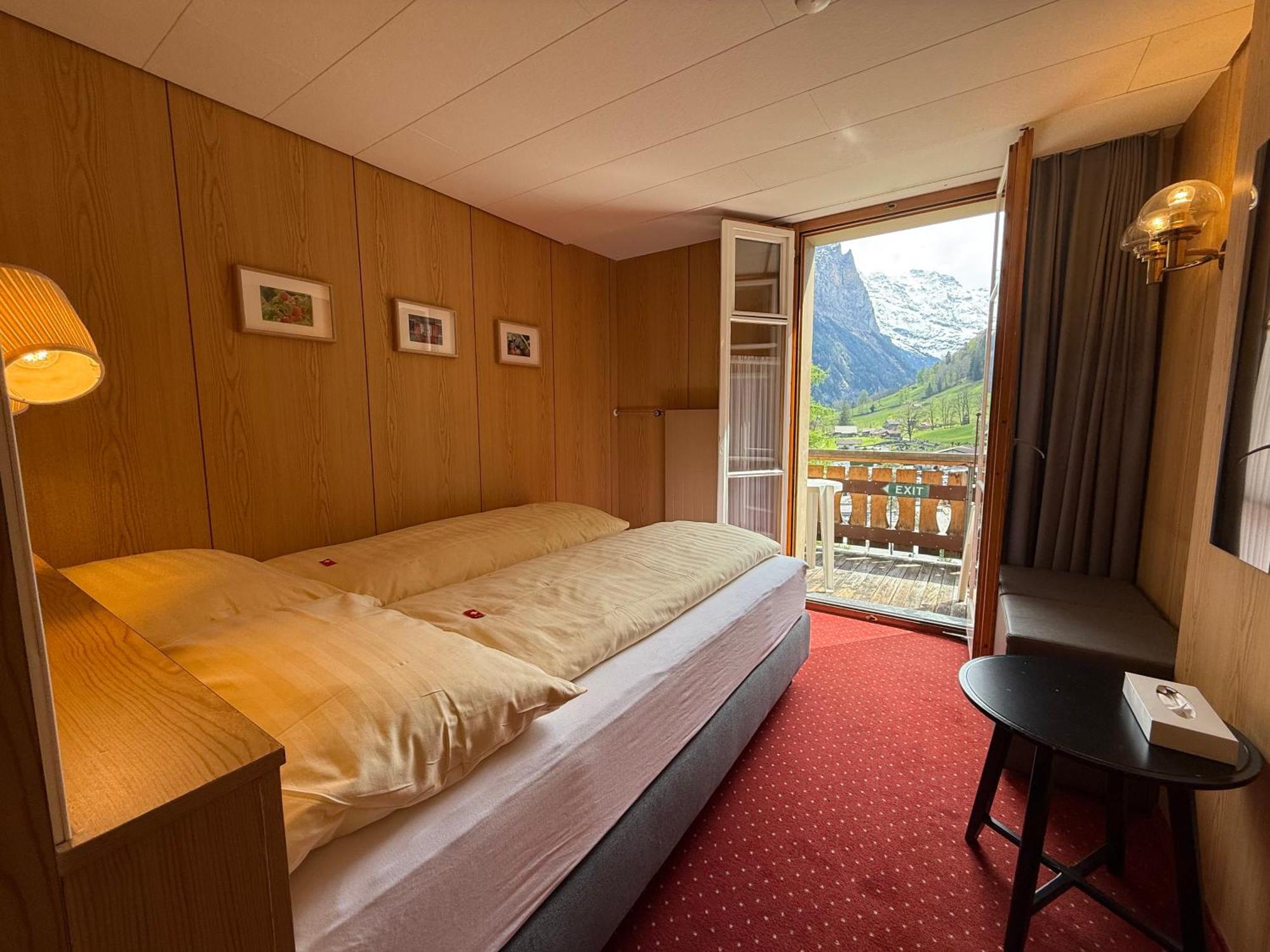 Hotel Staubbach Lauterbrunnen Phòng bức ảnh
