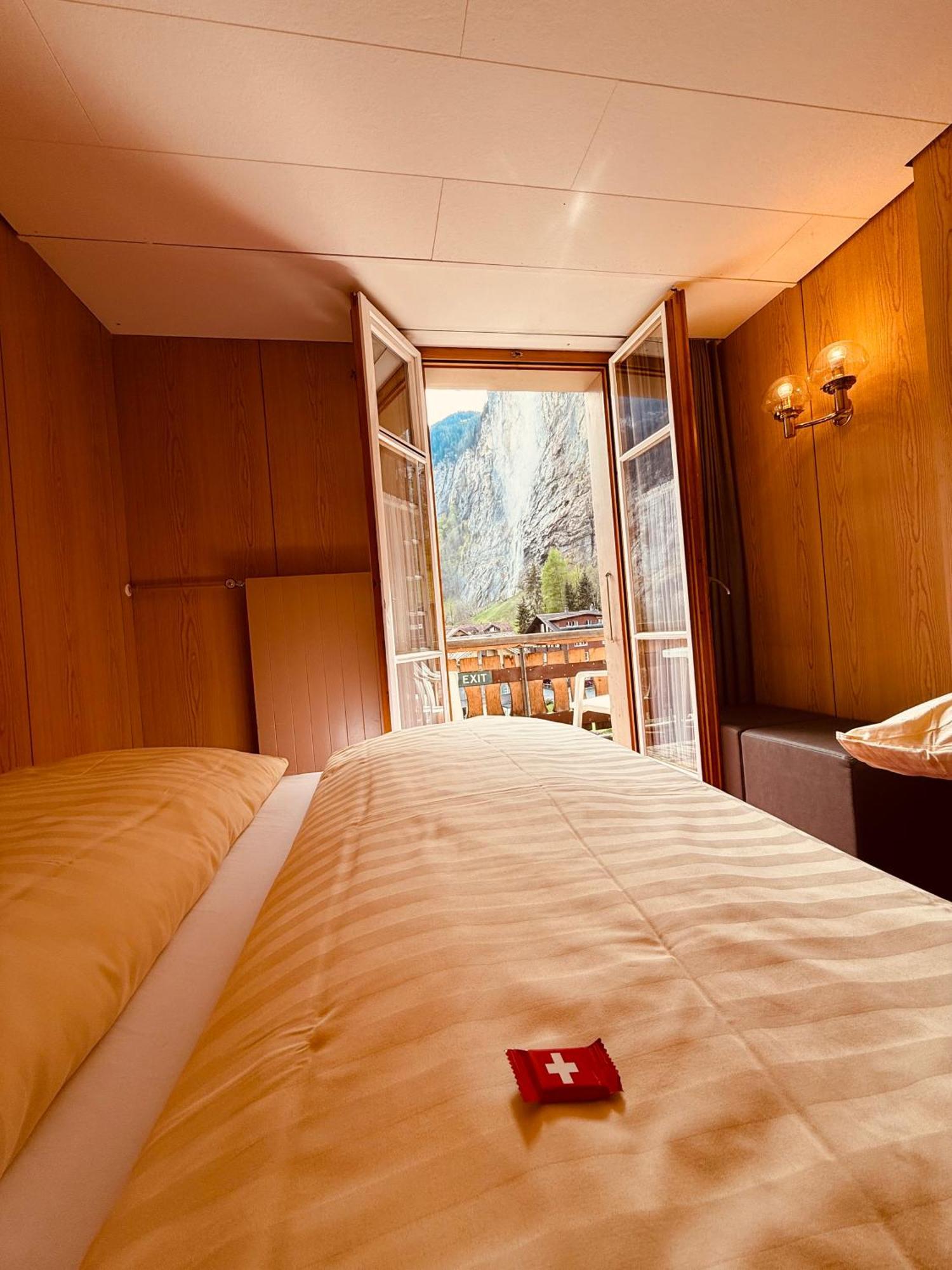 Hotel Staubbach Lauterbrunnen Ngoại thất bức ảnh