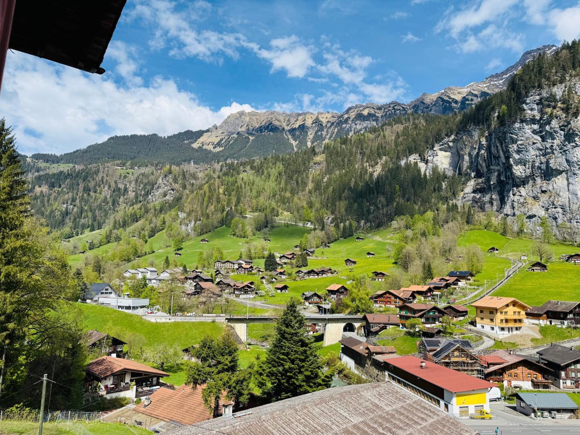 Hotel Staubbach Lauterbrunnen Ngoại thất bức ảnh