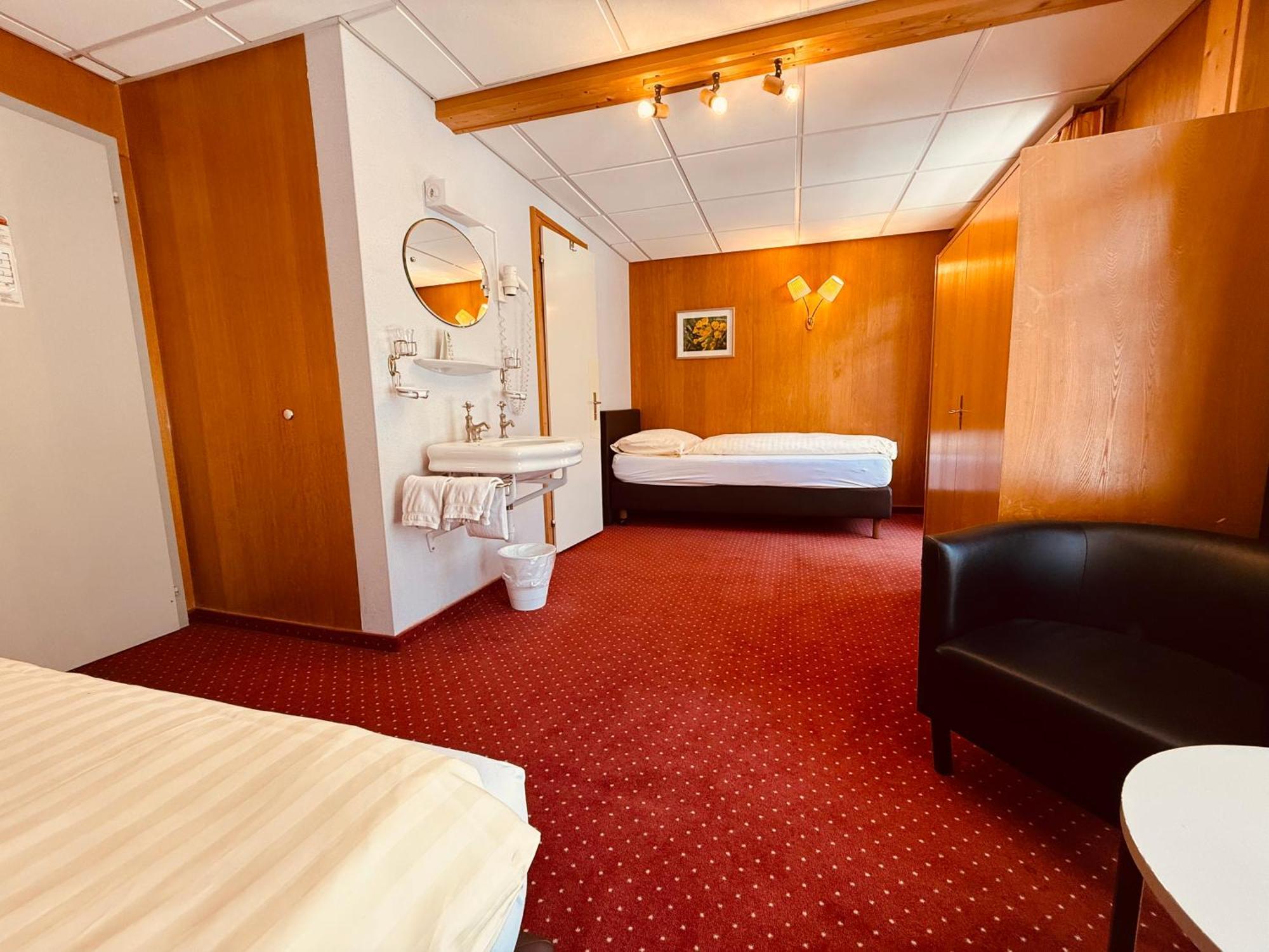 Hotel Staubbach Lauterbrunnen Ngoại thất bức ảnh